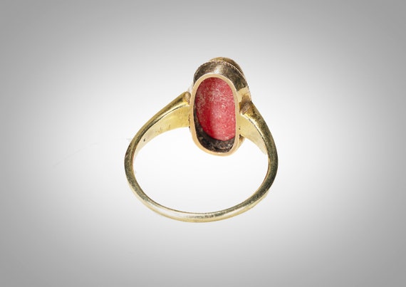 Victorian 18k red coral ring - image 4