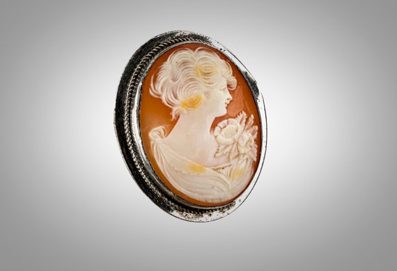 Art Deco carved shell cameo sterling mounted broo… - image 2