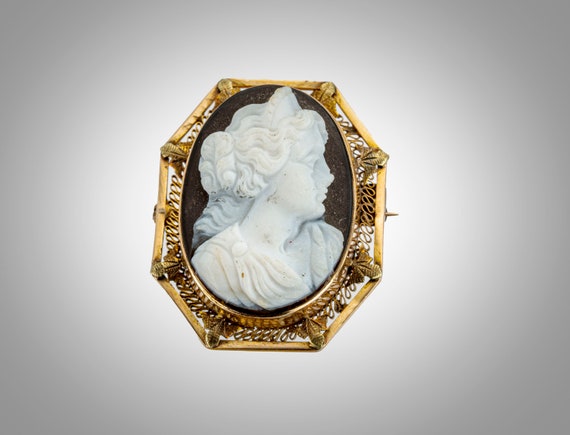 Victorian 14k hard stone carved cameo brooch or p… - image 1