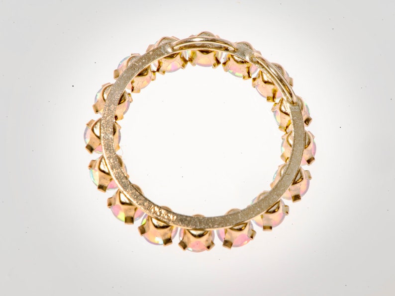 10k opals circle pendant