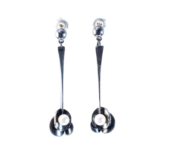 sterling & pearl modernist threaded post earrings