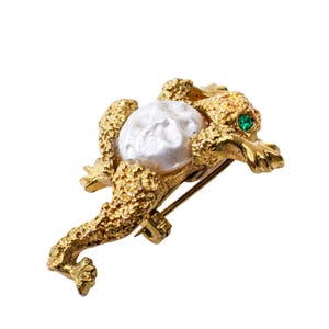 vintage frog w/faux pearl and emerald eyes