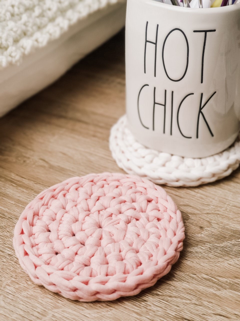 20 Modern Crochet Patterns for Your Wardrobe and Home 18 Crochet Pattern Herringbone Coaster and Trivet set //
