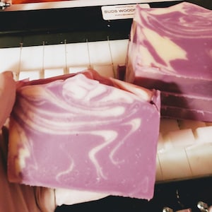 Lilac Soap, Cold Process Natural Bar Soap, Floral Scent image 4