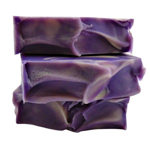 Lilac Soap, Cold Process Natural Bar Soap, Floral Scent image 2