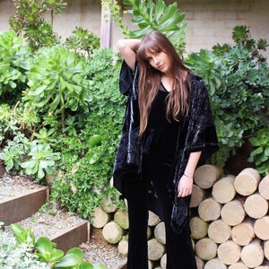 Mother Of Bride Gift From Bride - Boho Bridal Velvet Robes - Bride Shower Gift Kimono - Kimono Robes Plus Size - Boho Bridal Cardigan