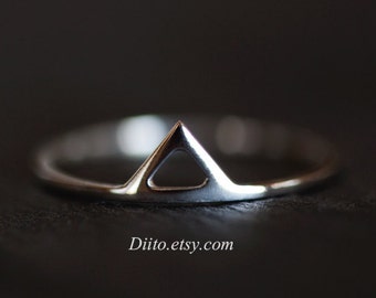 Size 6, Sterling Silver,Triangle Ring, Handmade Jewelry, Minimalist Ring, Thin Rings, Simple Rings, Geometric, Ready To Ship!