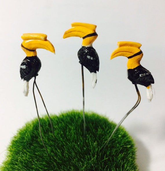 Miniature Dollhouse Accessories FAIRY GARDEN Figurine ~ Toucan Bird w Butterfly