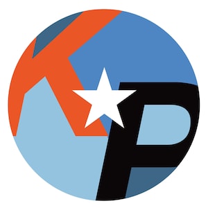 Pu&ograve; includere: Un logo circolare con una stella bianca al centro. La stella &egrave; circondata da un design geometrico rosso, blu e nero. Le lettere "KP" sono in nero e si sovrappongono parzialmente alla stella.