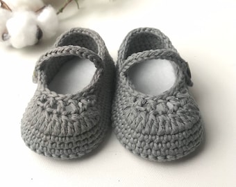 Chaussures grises Mary Jane's chaussures bébé chaussures au crochet chaussures en tricot et au crochet chaussures bébé fille