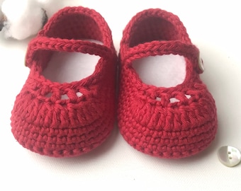 Scarpe Mary Jane rosse Scarpette per bambini Scarpette per bambini all'uncinetto Scarpette a maglia e uncinetto