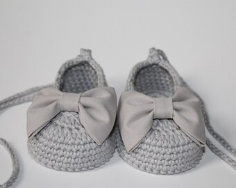 Ballerina di cotone grigio, ballerina grigia con fiocco, bambino, scarpe bambina, neonata, scarpe bambina, scarpe bambino uncinetto