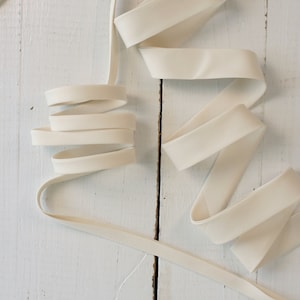 Double Fold Bias Tape - Cream Pure Solid