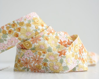 Yellow Floral 2.5″ Wide Cotton Bias Quilt Binding / Quilt Trim– Continuous Binding Strip, Liberty Fabric Bias Tape for Quilts, Bags & Crafts
