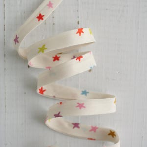 1/2" Dubbelvikt Snedband – Starry Multi | Bomullsquiltband och sömband | Kontinuerlig rulle, snedband | Sömnadsföremål Väsktillverkning