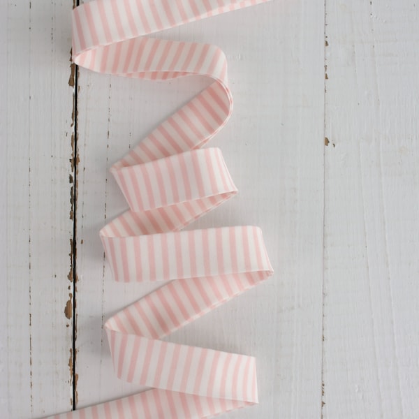 Double Fold Bias Tape - Delicate Pink Stripe