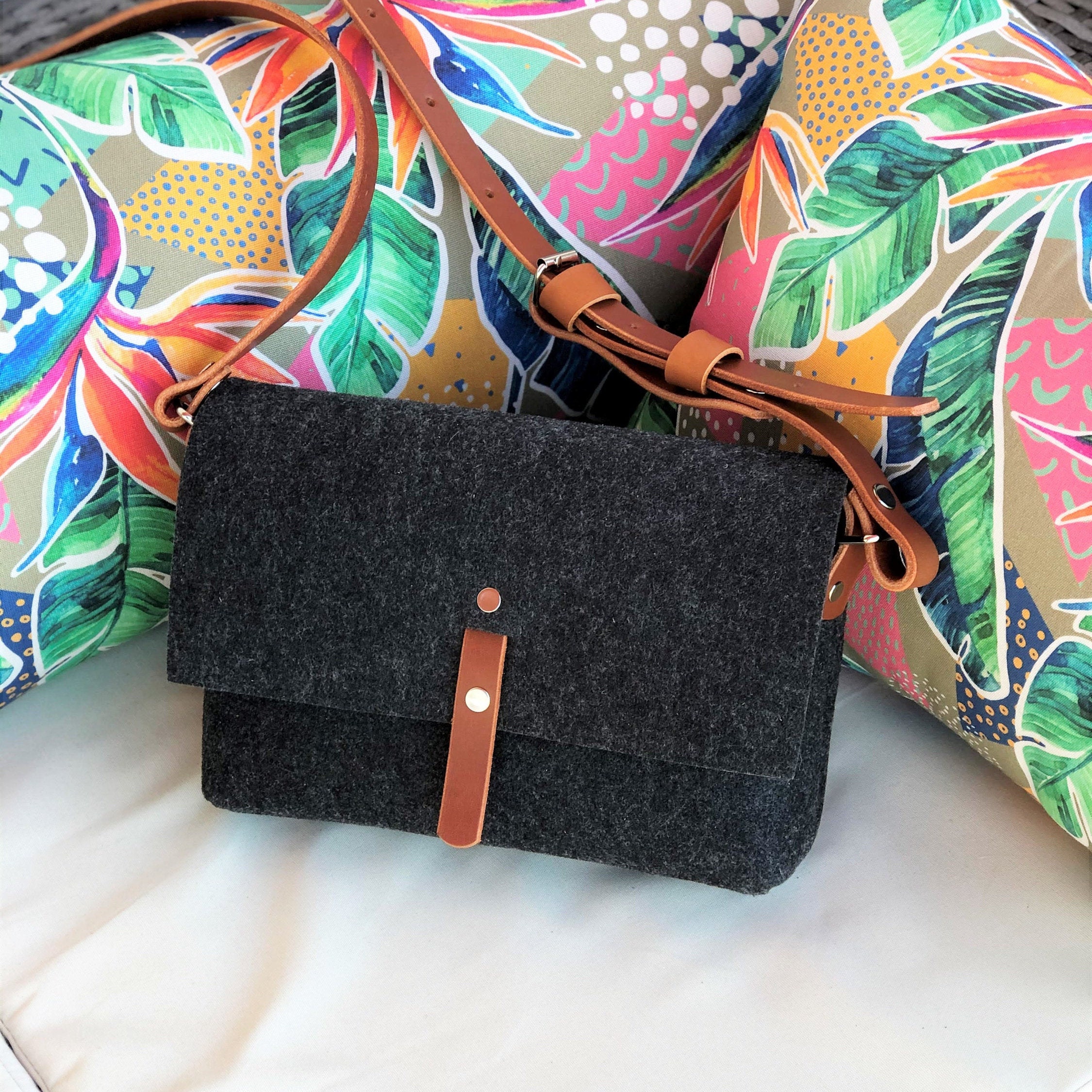 Leather Purse Leather Crossbody Bag Felt Cross Body Bag Etsy