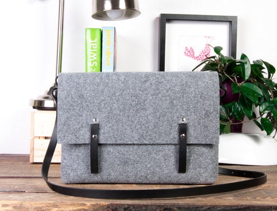 Felt messenger bag Clearance