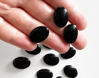 8x Black Glass Cabochons 18mm x 13mm, Black Glass Oval Stones, Black Oval Flatback 18mm, Plain Jet Opaque Glass Cabochon, 3mm High Dome