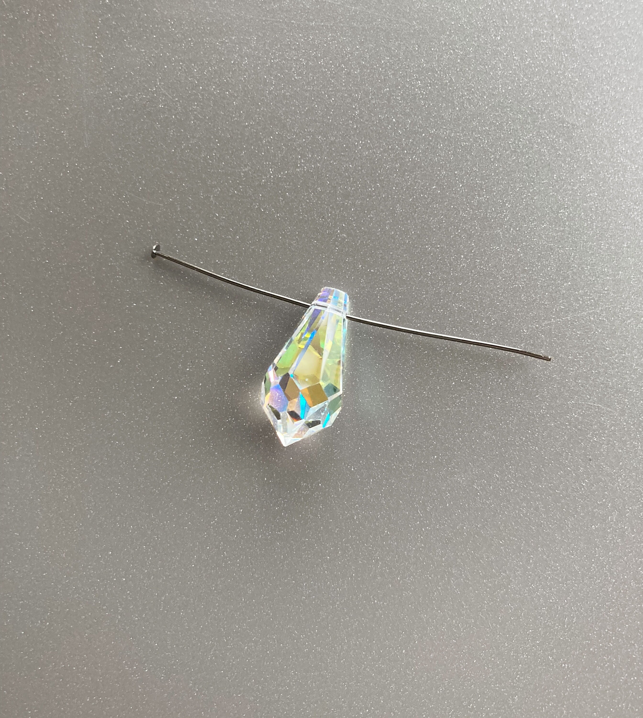 【専用ページ】 スワロフスキー クリスタル AB ペンダント 2 個 15 mm x 7.5 mm