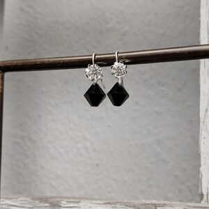 Orecchini Swarovski Crystal Drop, Orecchini Piccoli cristallo, Jet Black Crystal, Piccoli Orecchini Strass immagine 3