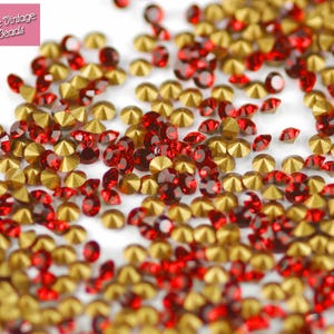 30x Swarovski Light Siam PP18 2,5 mm, cristales Swarovski rojos SS8, chatones con parte posterior puntiaguda, gemas Swarovski para decoración de uñas en rojo