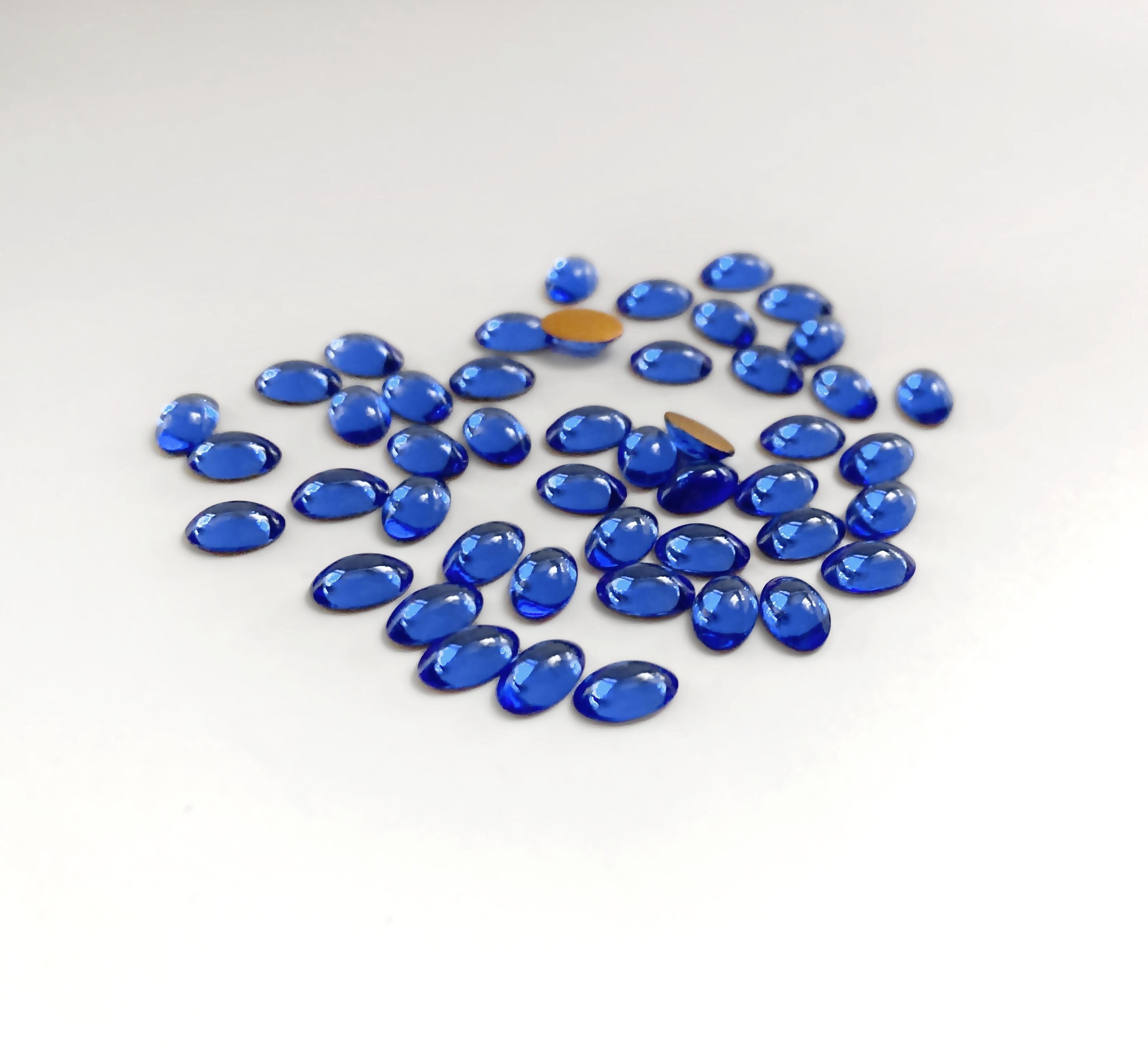 Light Sapphire / Light Sapphire AB Flat Back Rhinestones Crystals Light Blue  AB Aurora Borealis Glass Beads 2mm3mm4mm5mm6mm Mixed Sizes 