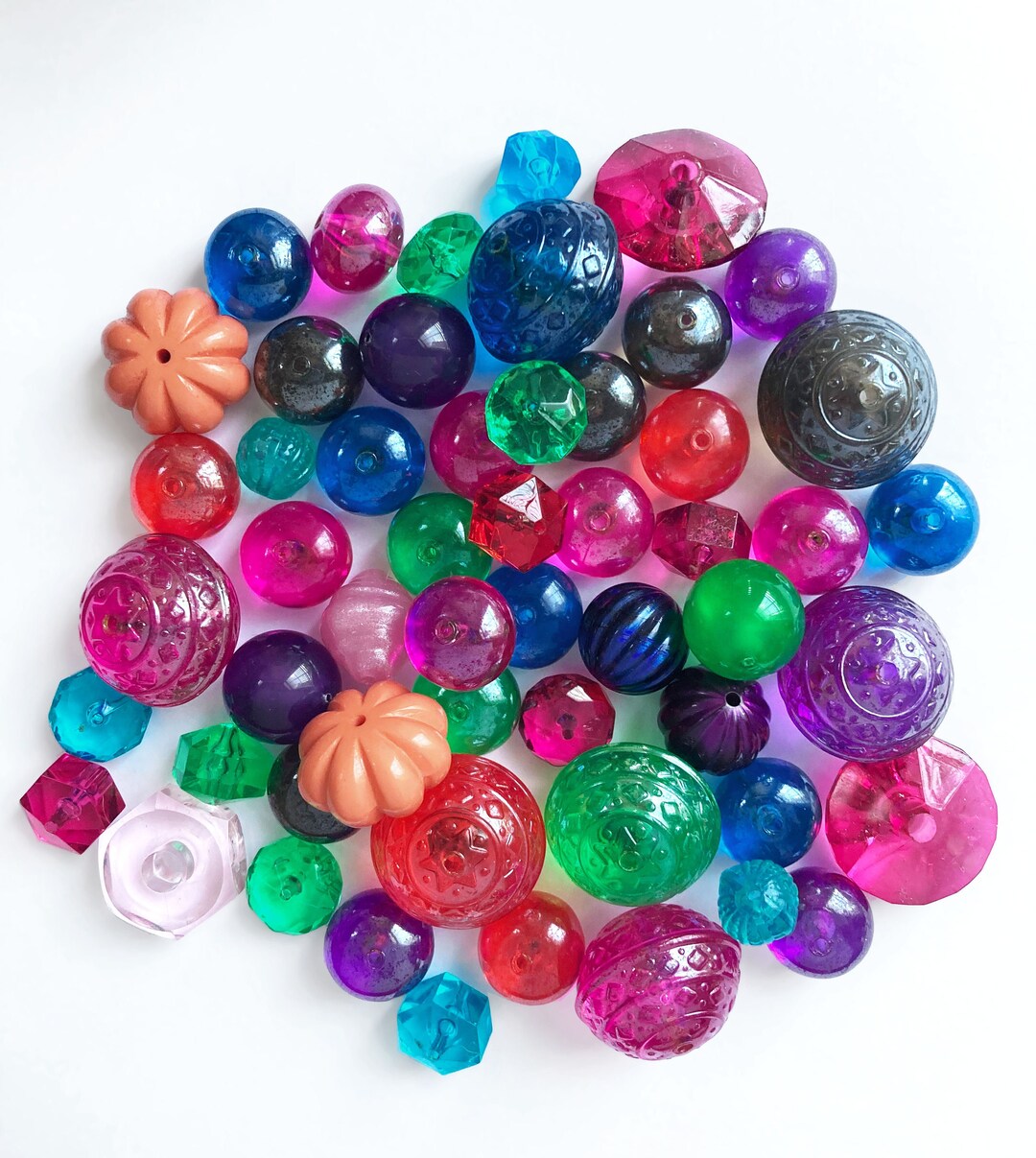 80g Bead Mix, Multi Colour Acrylic Beads, 12mm - 24mm Assorted Shapes ...