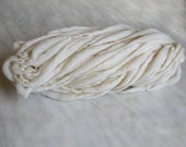 Mince et goutte épaisse mèche de laine TTY blanche 1oz 15-16 yards 18µ filée à la main, pour la teinture, tricot