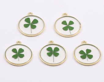 5Pcs Gold Round Pressed Four Leaf Clover Charm Pendant, Dried Green Plant Resin Clear Charm for Necklace Earring Jewelry Findings DIY Making