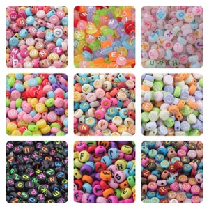 100 perles de lettres colorées, kit de perles pour lettres initiales ABC, perles alphabet acryliques rondes et plates en plastique, bracelet d'amitié, résultats de bijoux à bricoler soi-même