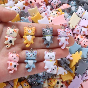 10pcs Colorful Resin Cartoon Kitten Charms, Dainty Cute Pendant for DIY Bracelets Earrings Necklaces Jewelry Making Accessories 28*14mm