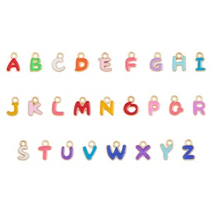 100 pièces mélange aléatoire de A à Z émaillé lettre de l'alphabet pendentifs à breloques, pendentifs en métal initiaux multicolores pour bracelet à monter soi-même collier fabrication de bijoux