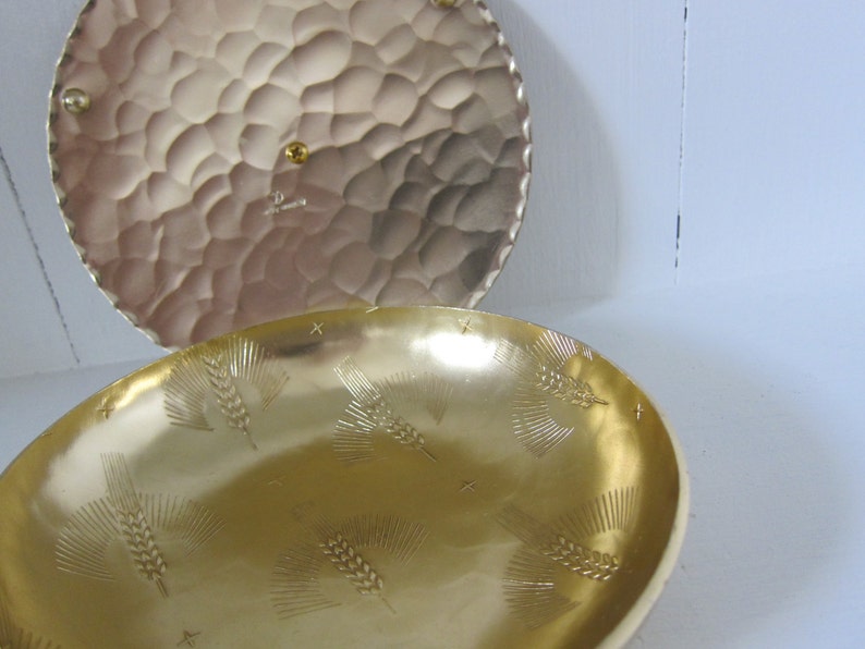 Orange Japanese Soup Bowls Meriann Original c1962 Orange Porcelain Glaze Orange Rough Texture Serving Dish Three Footed vintage bowl