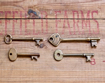 Antique Old Keys Brass Skeleton Keys
