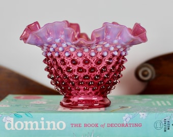 ヴィンテージ フェントン ホブネイル クランベリー オパールセント