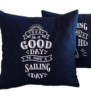 Nautisch krijtbord kussen geborduurde kussensloop zeilen kussen boot decor varen gift marineblauw kussen zeezijde decor strand huis decor