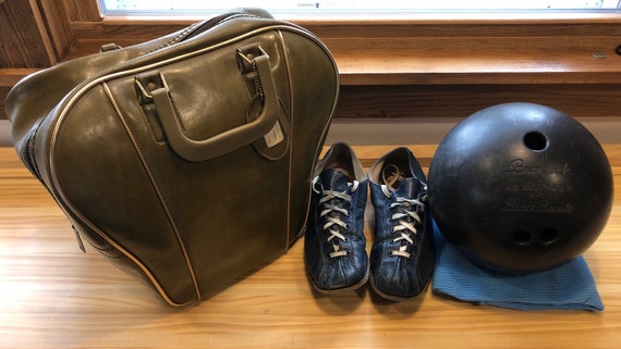 Vintage IDEAL Bowling Ball Bag, Brown Tan Orange with Metal Rack.