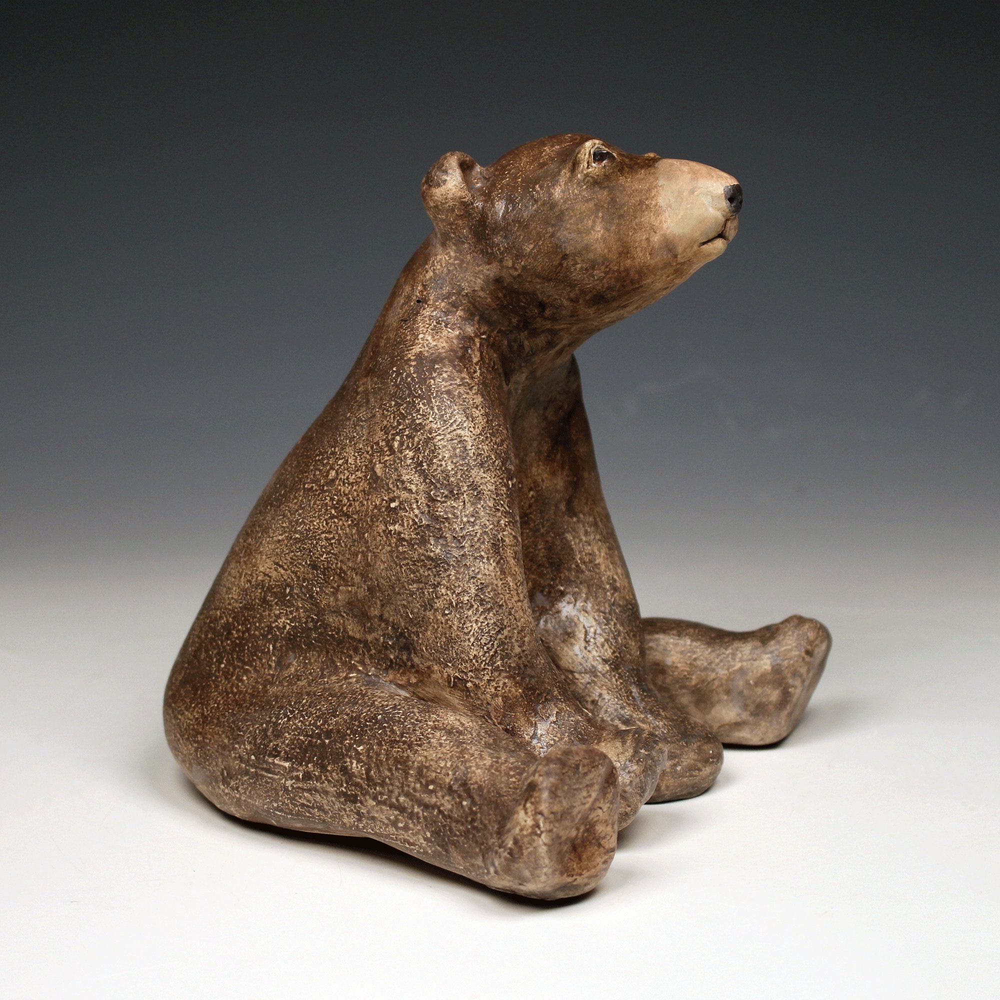Figurine en bois sculpté Grizzly Bear de 15,2 cm - 172109 – Specialty Decor  by Sunland Home