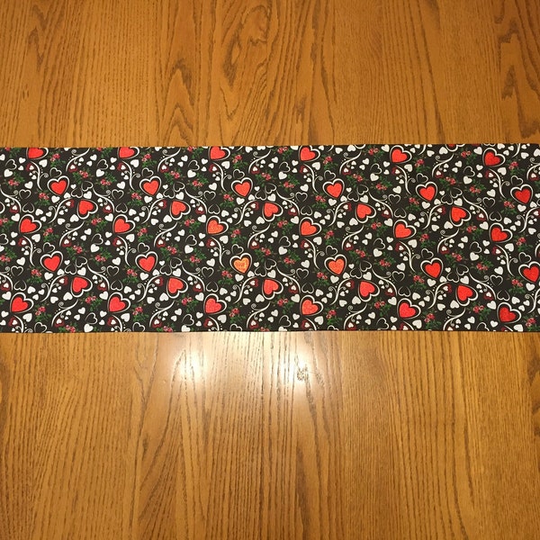 Hearts and Roses - Valentine's Day - Red - Love - Table Decoration - Long Table Runner - Reversible - Fast Shipping!