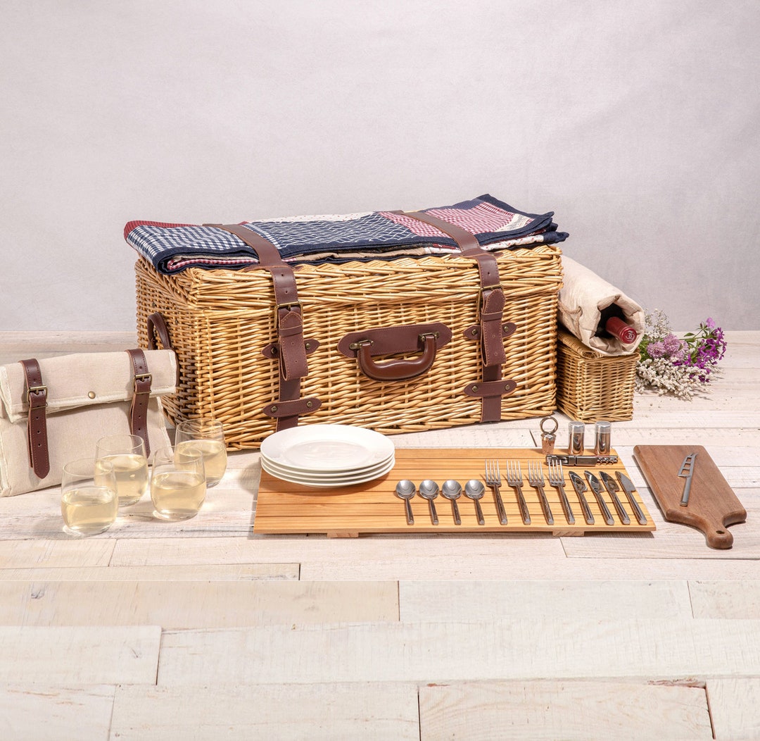 Personalized Picnic Basket for Four Custom With Engraved Monogrammed