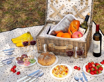 Willow Picnic Basket Set for 2 or 4 Persons with Cheeseboard, Large Insulated Cooler Bag and Waterproof Picnic Blanket