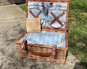 Vintage Optima Made in England Wicker Picnic Basket Complete