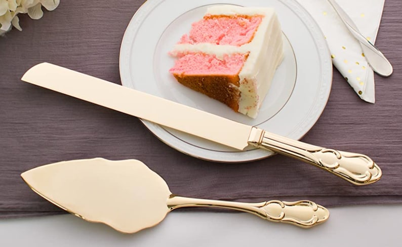 Gold Engraved Wedding Cake Server and Knife Set Elegant Server Set (2pc)