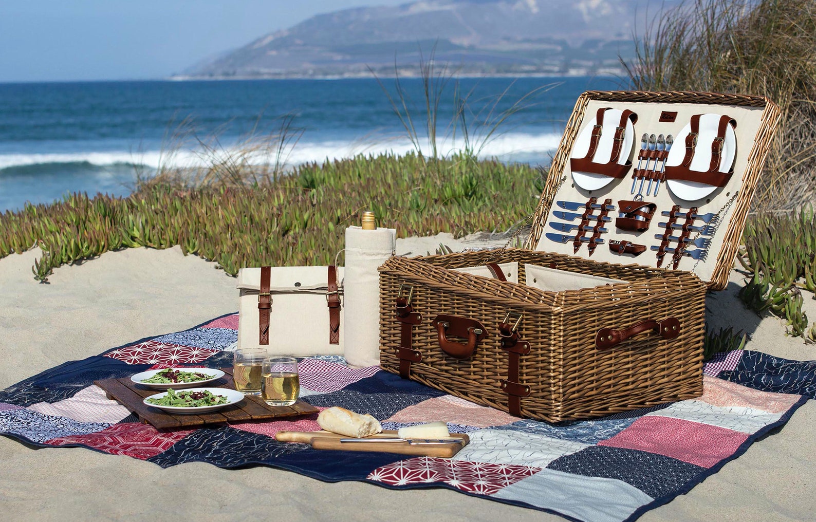 Personalized Picnic Basket for Four Custom With Engraved Etsy