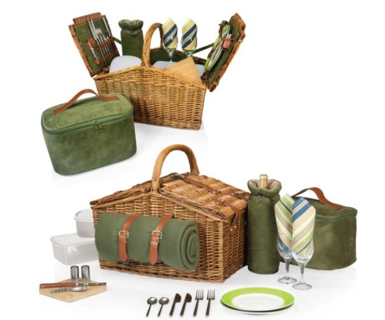 Personalized Picnic Basket for Two Custom Wedding Gift Picnic Etsy Canada