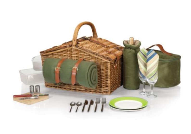 Personalized Picnic Basket for Two Custom Wedding Gift Picnic Etsy Canada