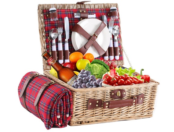 Picnic hamper with blanket shop