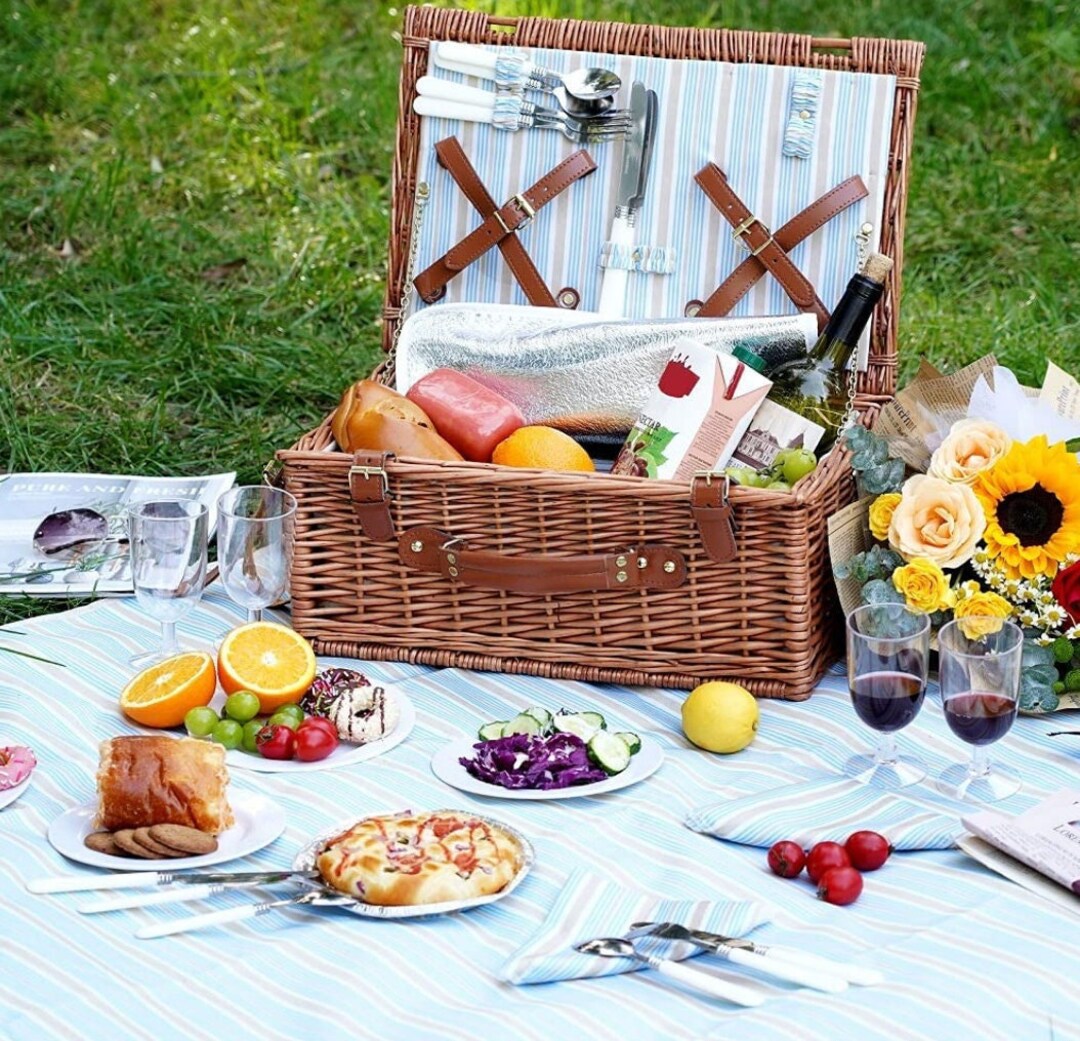 picnic blanket and basket set