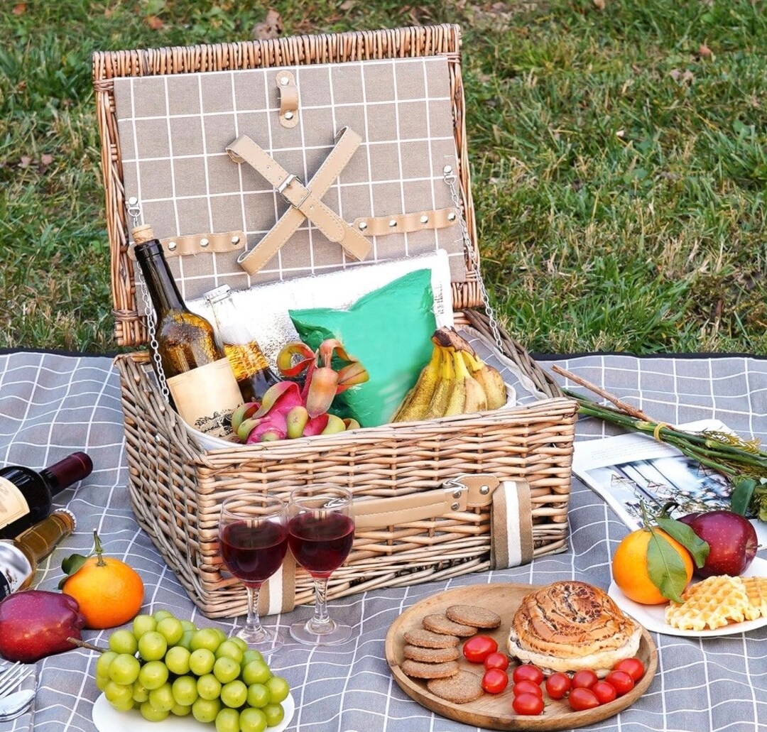 Personalized Picnic Basket Set for 2, Willow Hamper With Insulated ...
